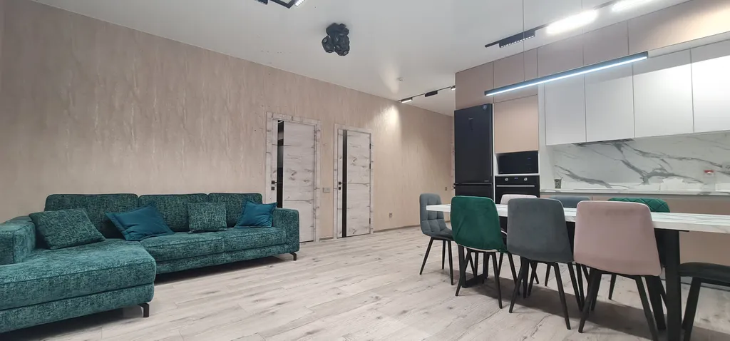 Большой современный и уютный дом