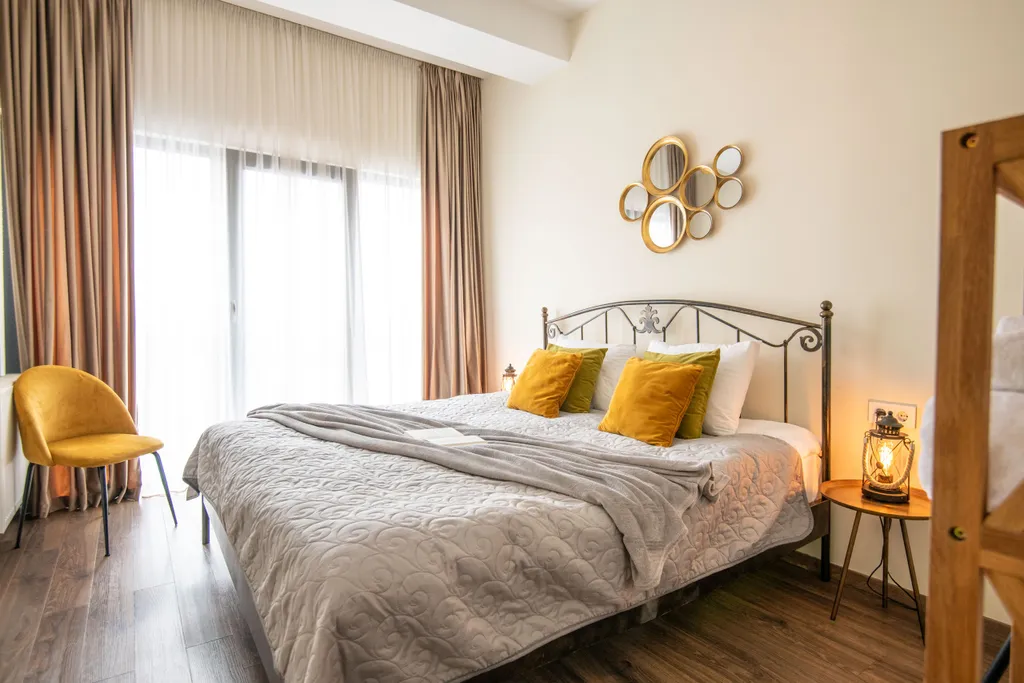 Светлая квартира с видом на парк — аренда посуточно в Тбилиси