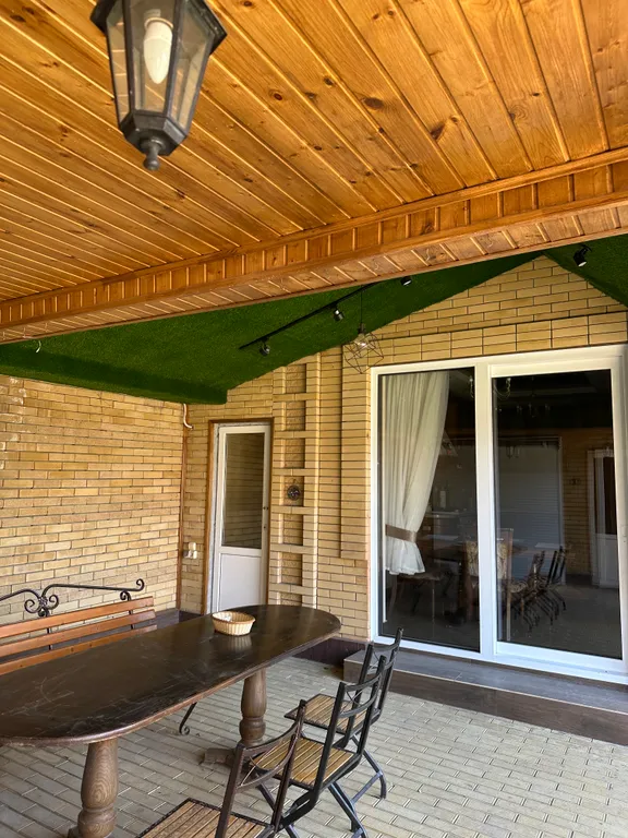 Сдается 3-х этажный дом