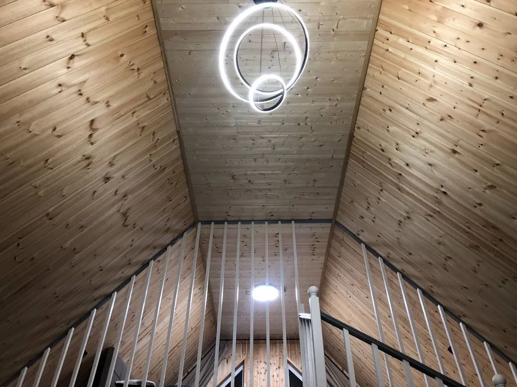 Уютный домик в окружении леса и горячих источников