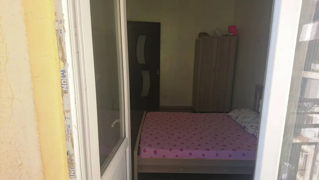 Квартира 3-комнатная Квартира — Батуми