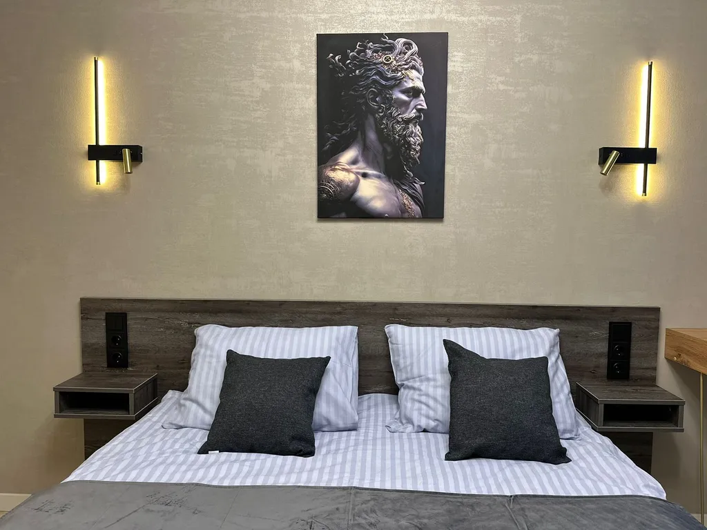 Панорамная роскошь в центре города: новые апартаменты с видом на жизнь