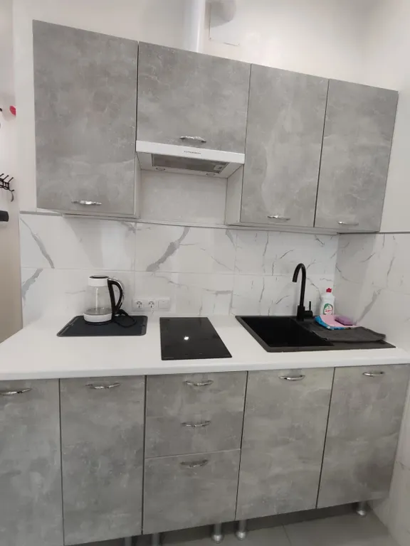 Новая студия в новом доме недалеко от моря