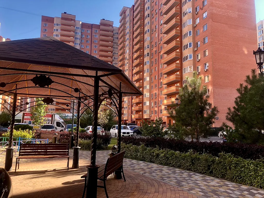 Квартира Апартаменты у Японского сада — Краснодар