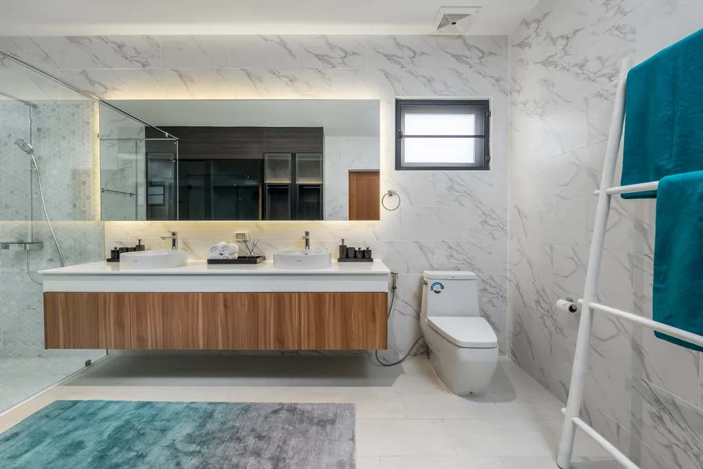 Новая вилла с бассейном, террасой и барбекю зоной, рядом с Боат авеню