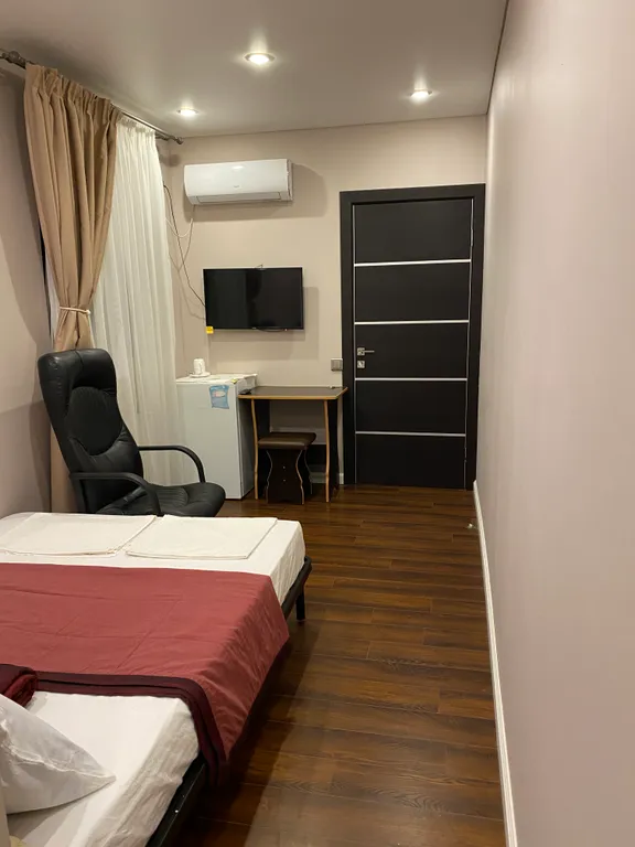 Квартира Квартира Двухместная комнат, центр бухты, 5 минут от моря, уютно, чисто, дворик — Геленджик