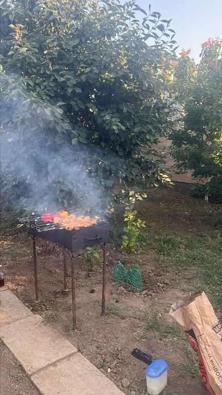 Комнаты две в 10 минутах пешком от набережной