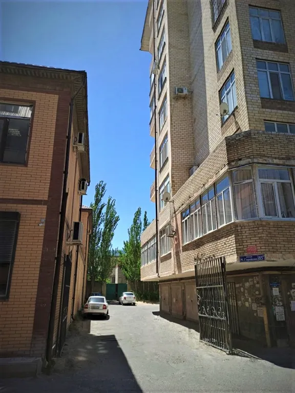 Квартира Квартира Анти-Отель на 3чел. 1комн.кв. 1этаж, код-128 — Махачкала