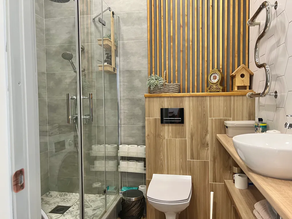 Солнечная квартира у озера рядом с новой набережной