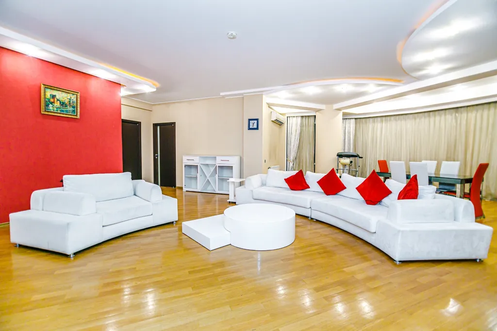 Lux family apartment