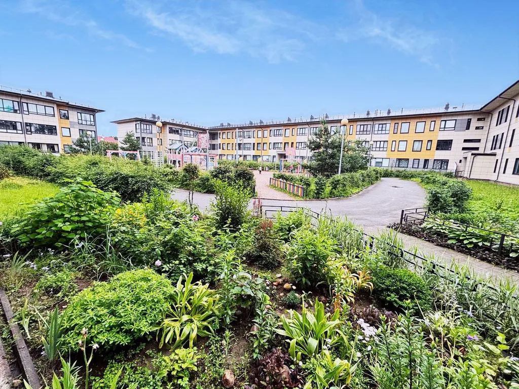 Большая квартира с терассой у охта-парка с дизайнерским ремонтом