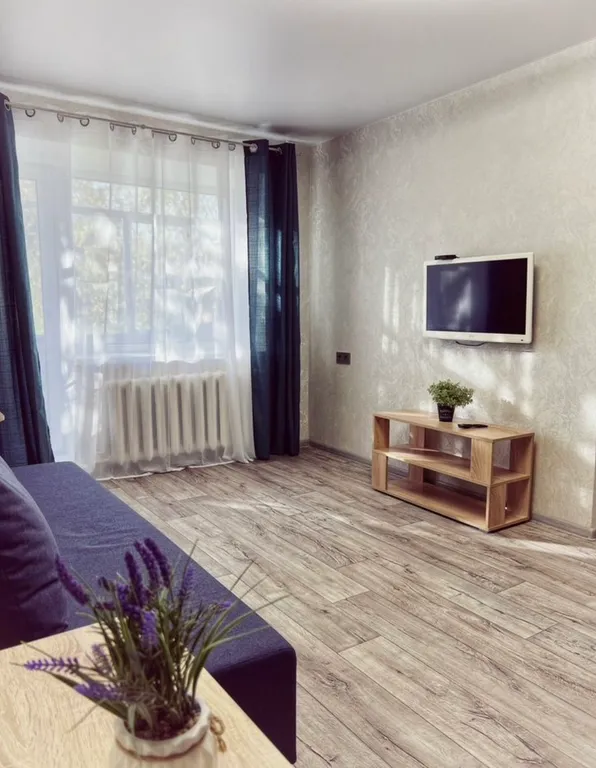 Теплая квартира в центе города — аренда посуточно в Нижний Тагил