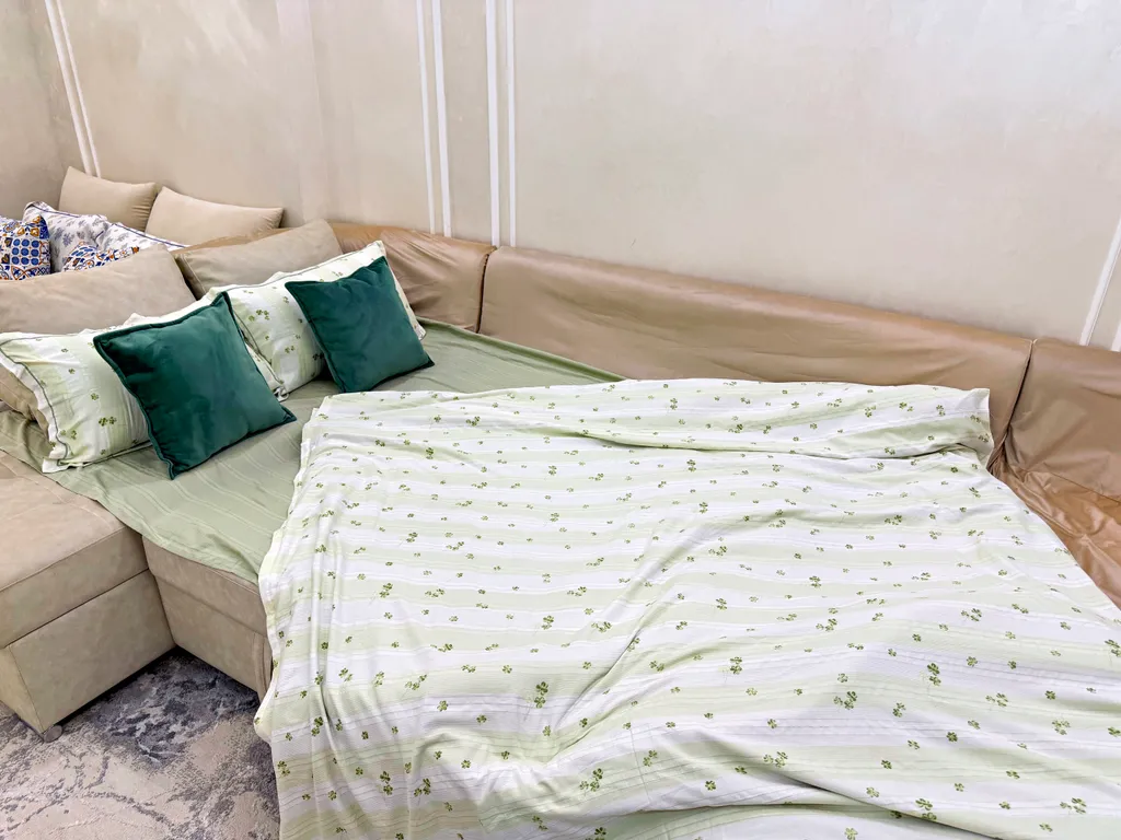 Modern Stroy 40 by Royal rentals