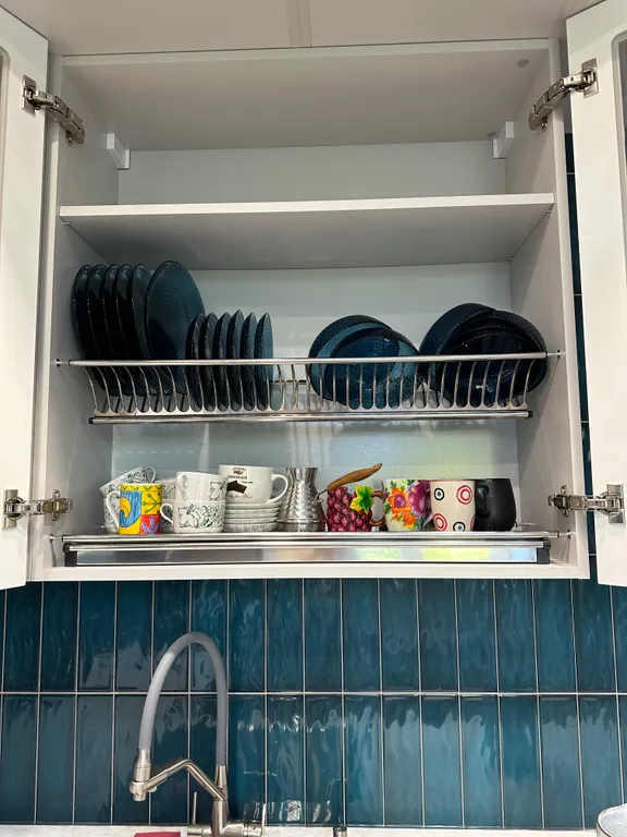 Уютная новая квартира с высокими потолками и потрясающими закатами