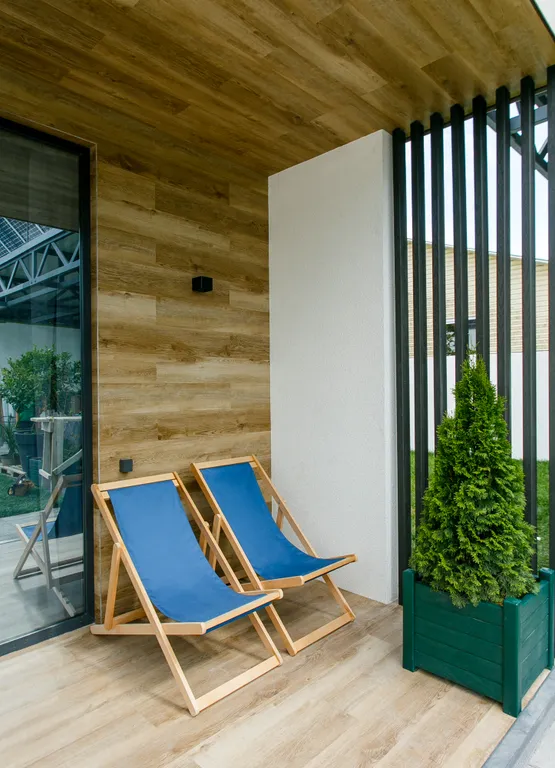 Коттедж с теплым бассейном и банным комплексом, недалеко от моря