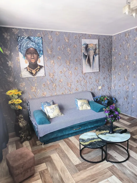 Отличная двухкомнатная квартира рядом вокзалы и транспортная развязка — аренда посуточно в Белово