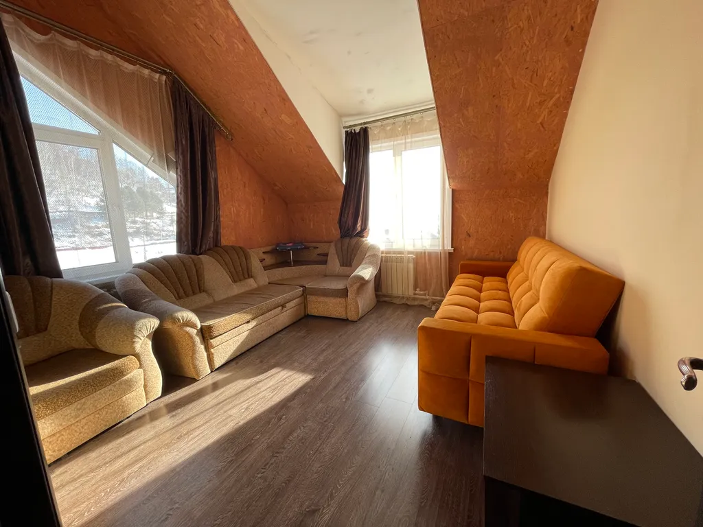 Дом с видом на Байкал