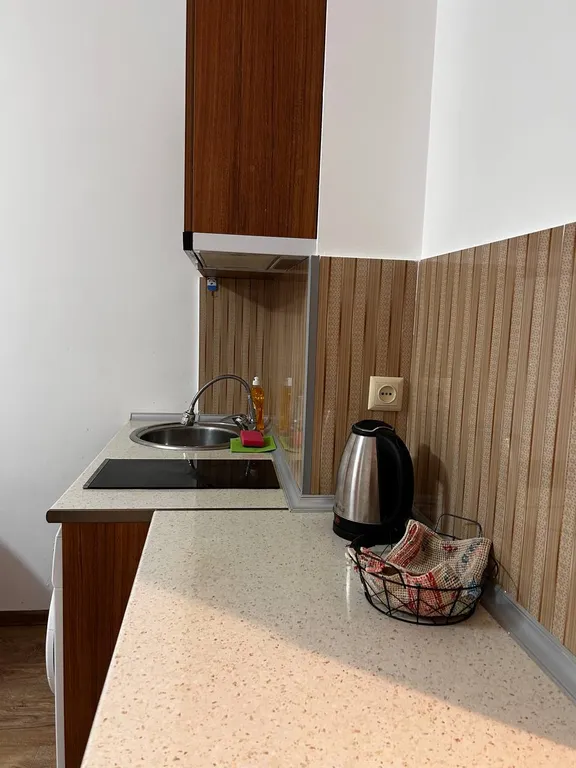 Просторная студия с двумя балконами на море и горы