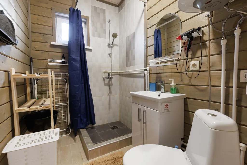 Домик с видом на озеро