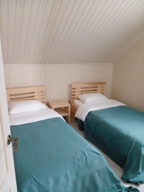 Уютный дом на берегу озера