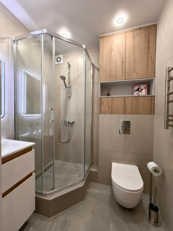 Уютная квартира c новым рeмонтoм в самом центре города