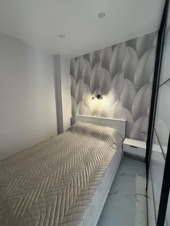 Уютная, новая квартира в центре города