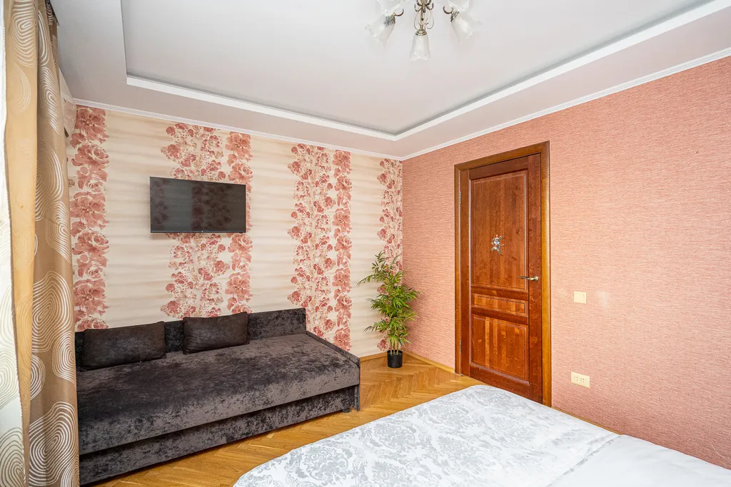 Трехкомнатная квартира с видом на реку Свислочь