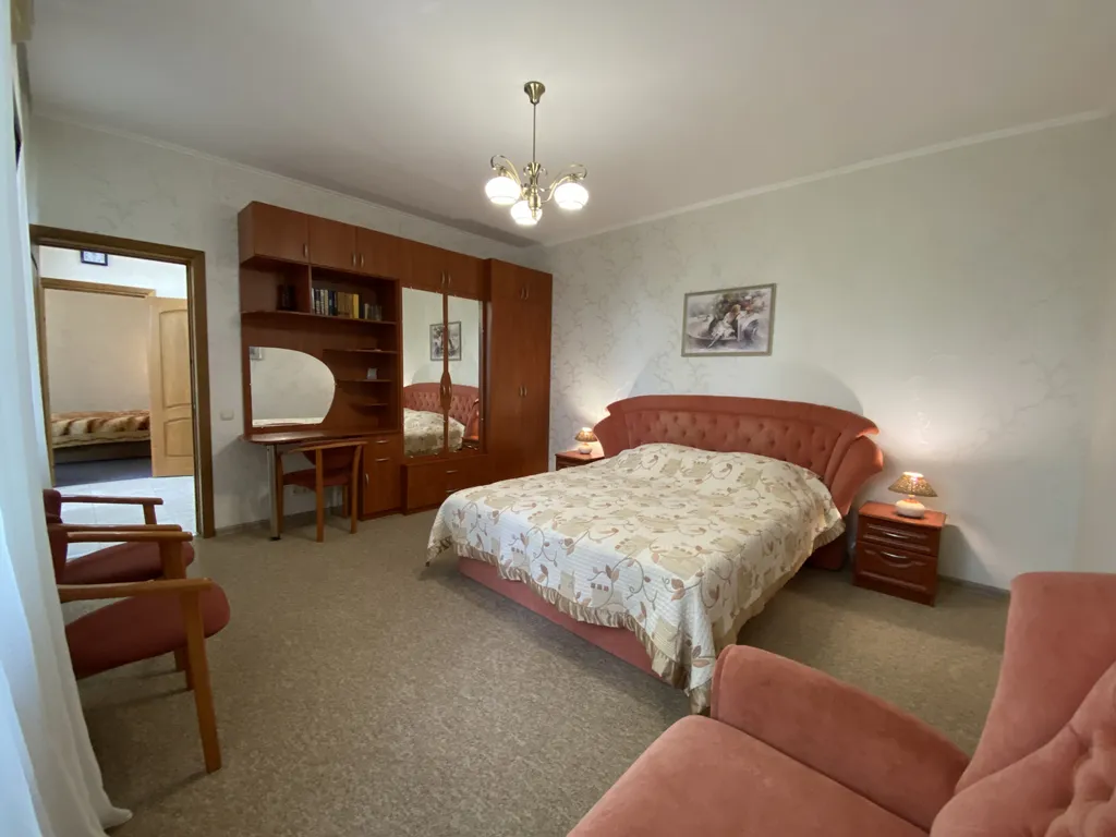 Этаж дома 500 метров от моря с бассейном