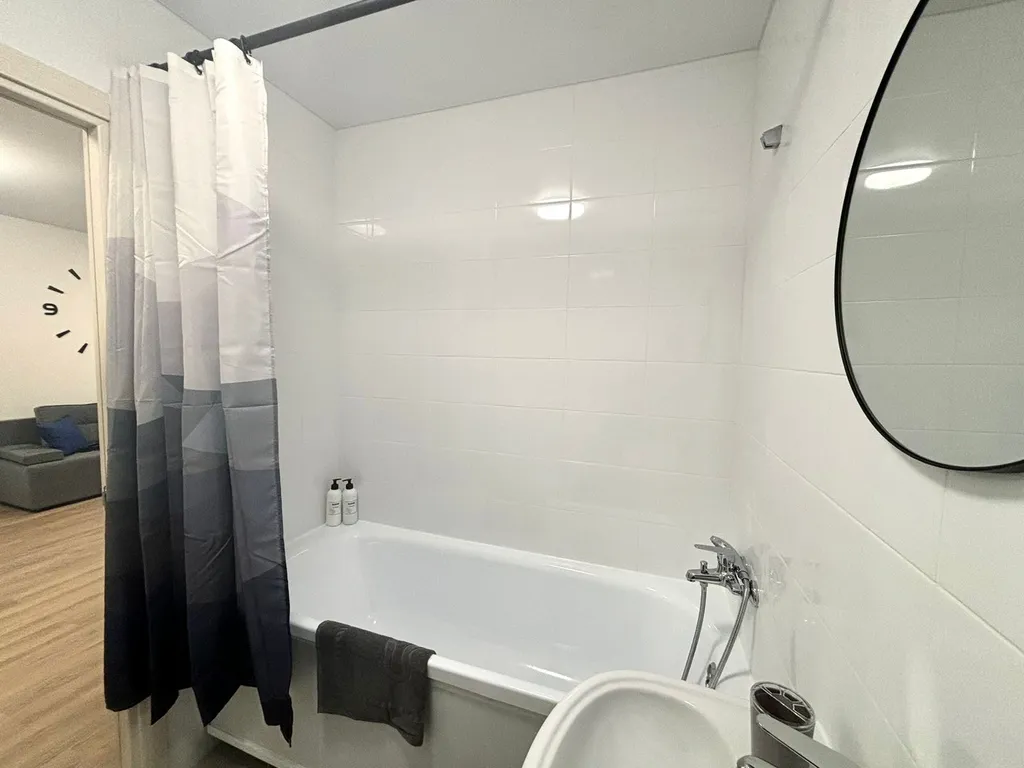 Квартира Квартира Современная евродвушка с шикарным видом рядом аквапарк, река Волга — Ярославль