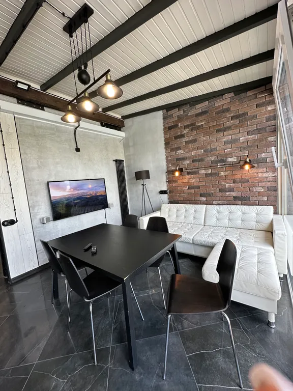 Коттедж Однокомнатный Loft-таунхаус с отдельным входом и личным двориком — Нахабино