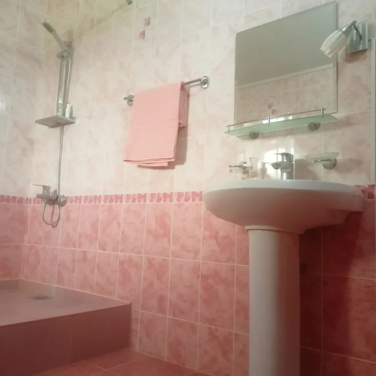 Семейный трехкомнатный номер с видом на море на III этаже