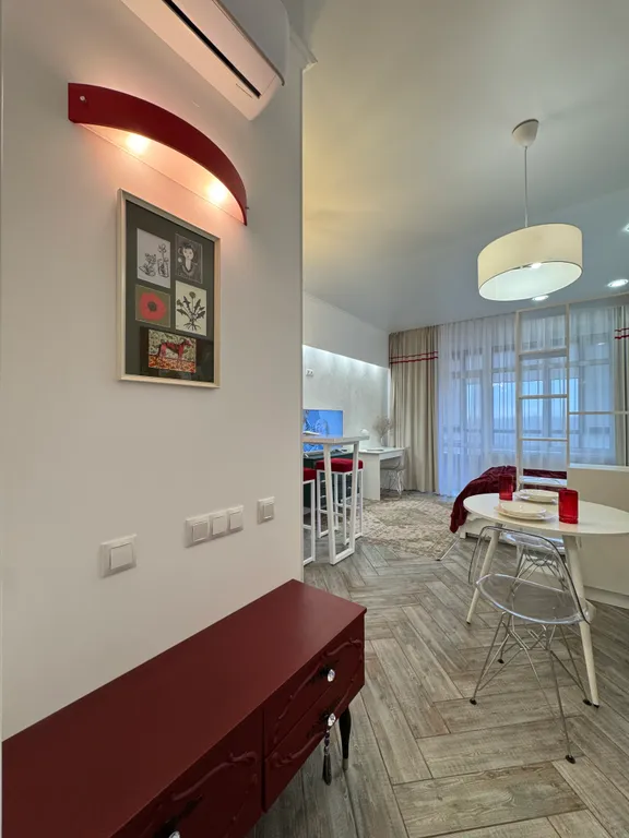 Дизайнерские апартаменты с видом на набережную