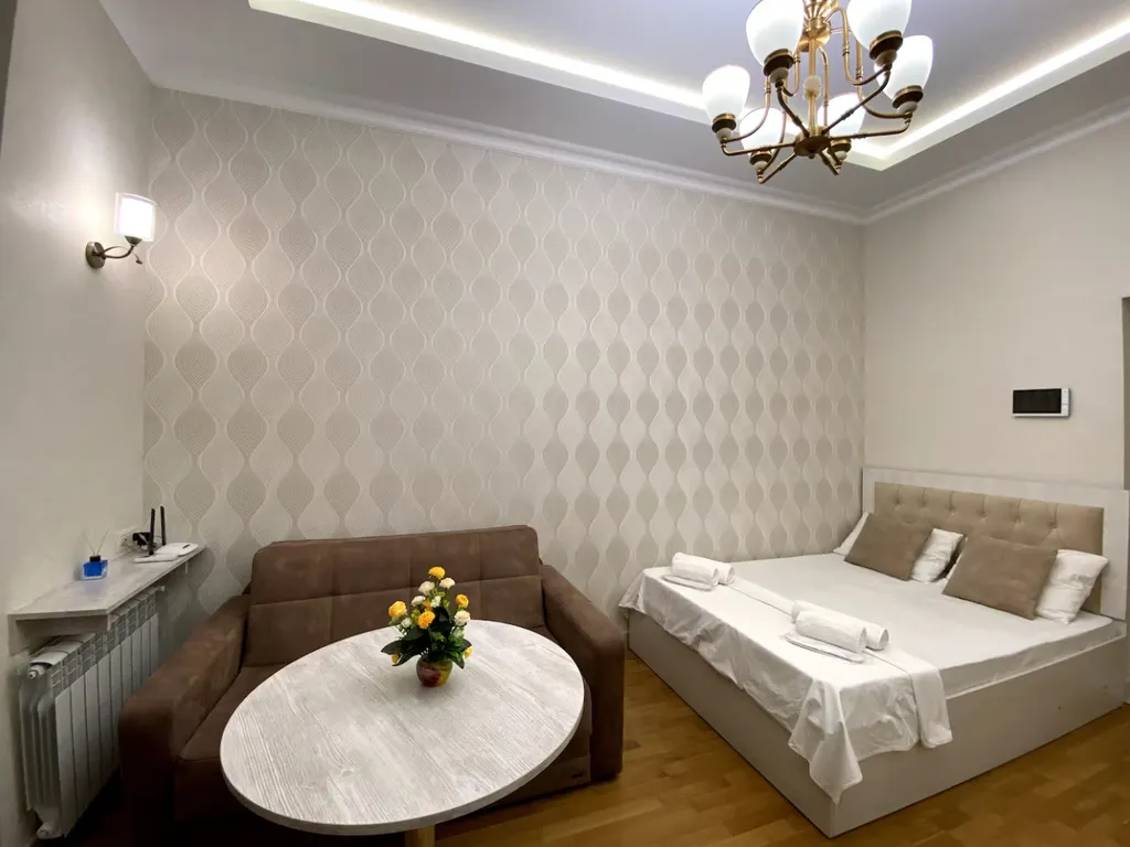 Апартаменты с видом на бульвар