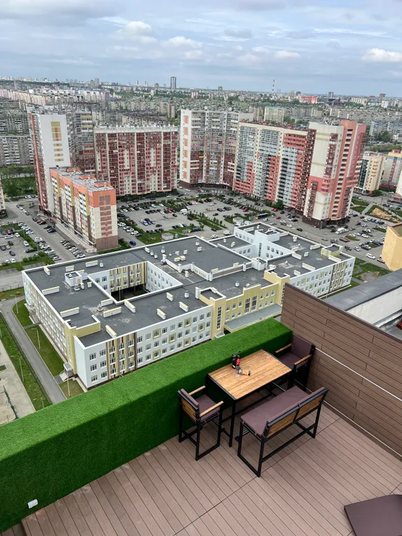 Студия 3 с панорамным видом на город