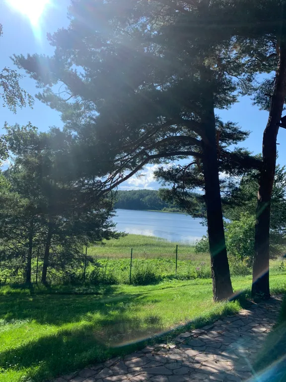 Домик в живописном месте на берегу Ладожского озера