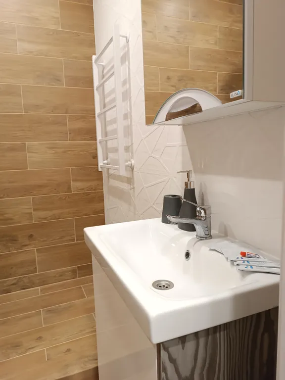 Кварира дизайнерская двухкомнатная с выездом на косу