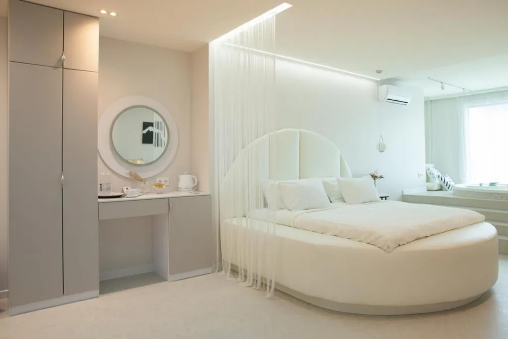 Белоснежный люкс с джакузи у Гринвича