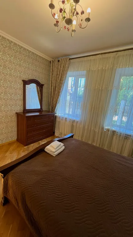 Шикарный дом в центре города с баней и бассейном