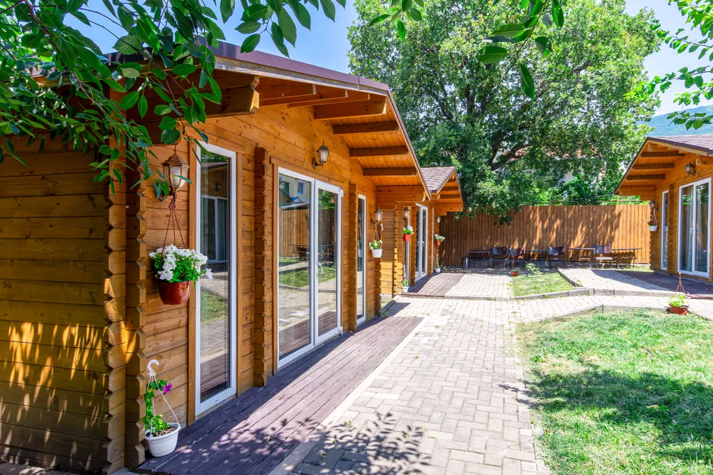 Современный деревянный дом из бруса