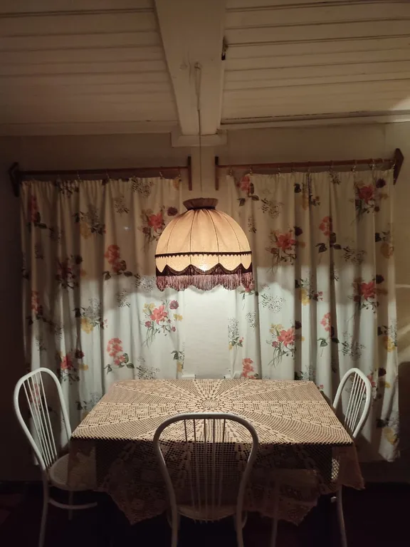 Самобытный деревенский дом на участке 42 сотки