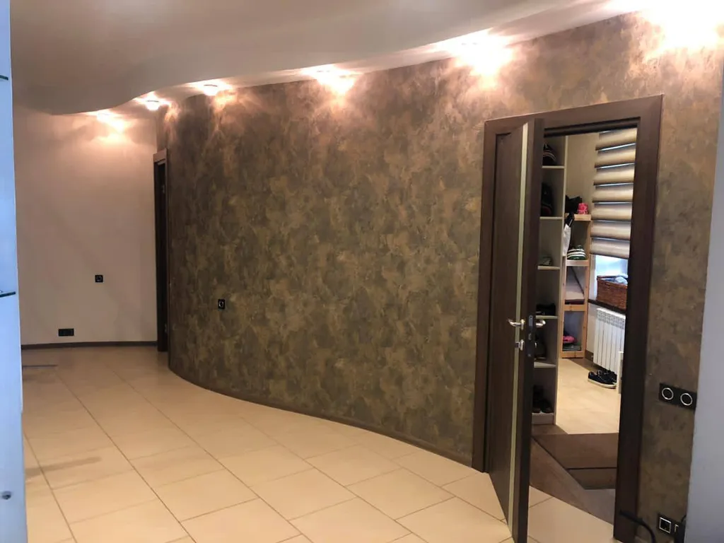 Уютный дом с дизайнерским ремонтом