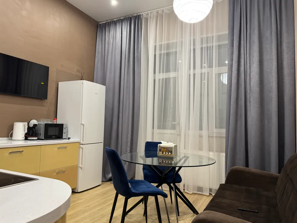 Квартира Апартаменты на 23 этаже — Тюмень