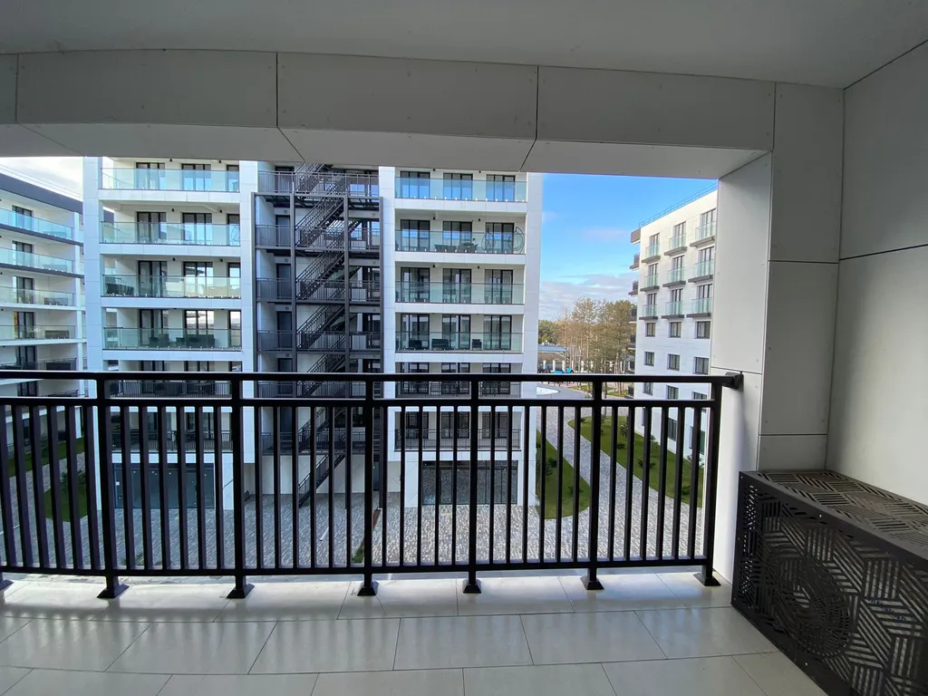 Апартаменты с бассейном на берегу моря