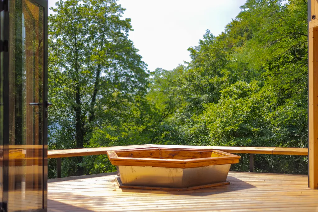 Дом Дуплекс в загородном комплексе с подогреваемым чаном