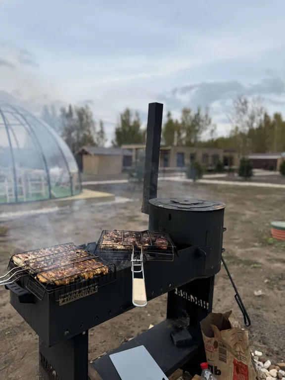 Коттедж Уютный глэмпинг для компании (6 отдельных домиков + территория) — Конаково