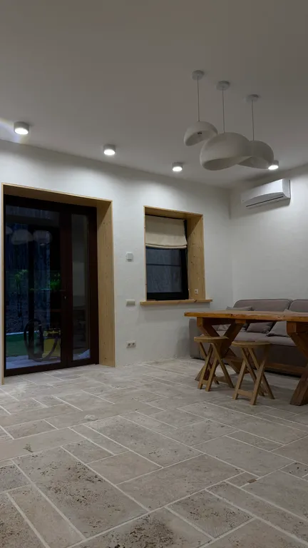 Шале в черте города с выходом в лес