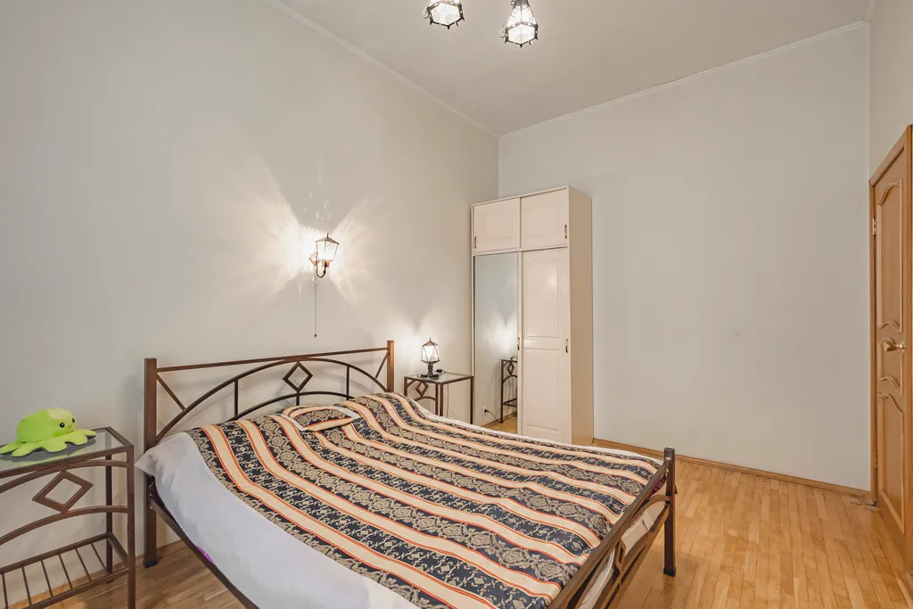 Квартира Квартира в доме Строгановых. — Санкт-Петербург