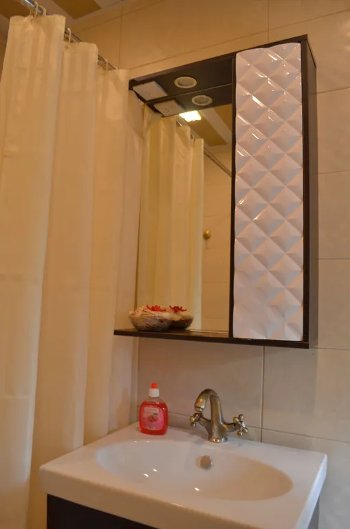 Комната в частном доме в центре города