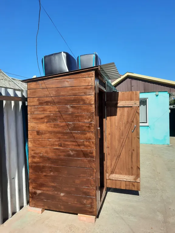 Уютный домик возле Азовского моря в спальном районе