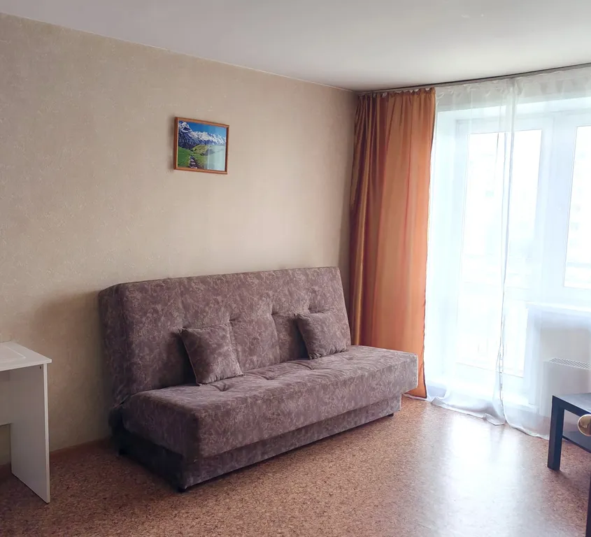 Однокомнатная квартира напротив ТРЦ Планета